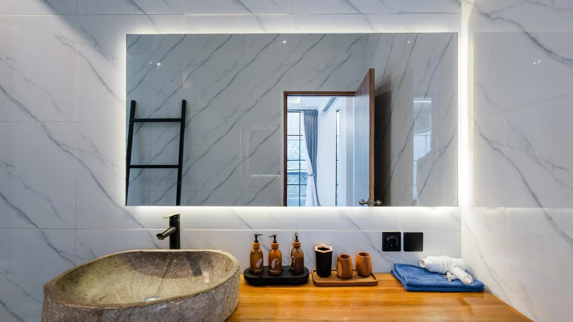 Sanur Loft Villa By Betterplace Seminyak